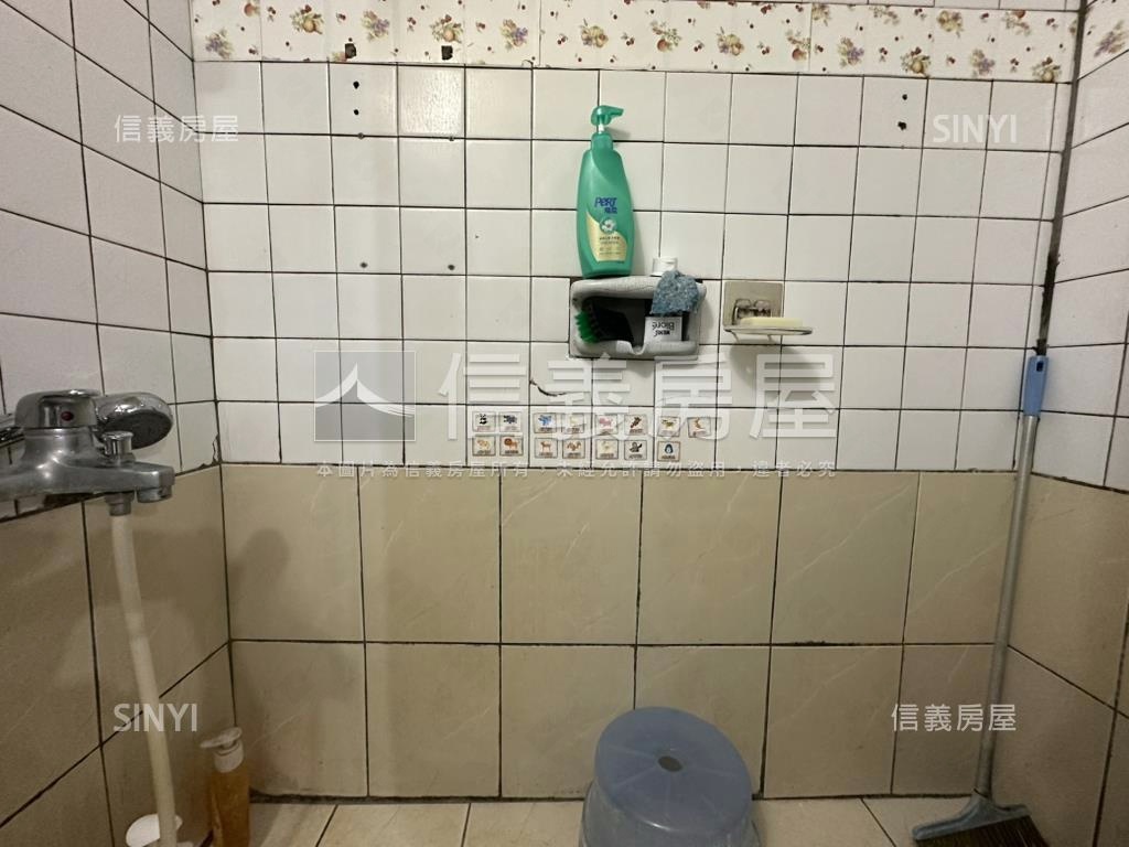 稀有文山區市中心電梯兩房房屋室內格局與周邊環境