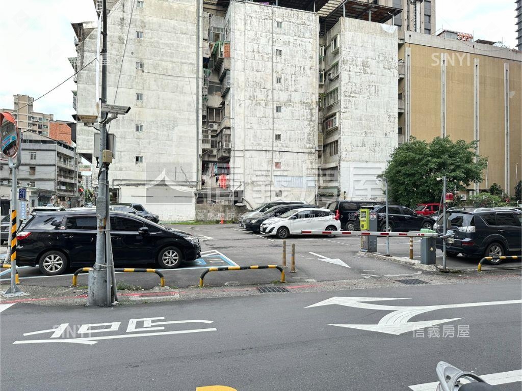 稀有文山區市中心電梯兩房房屋室內格局與周邊環境