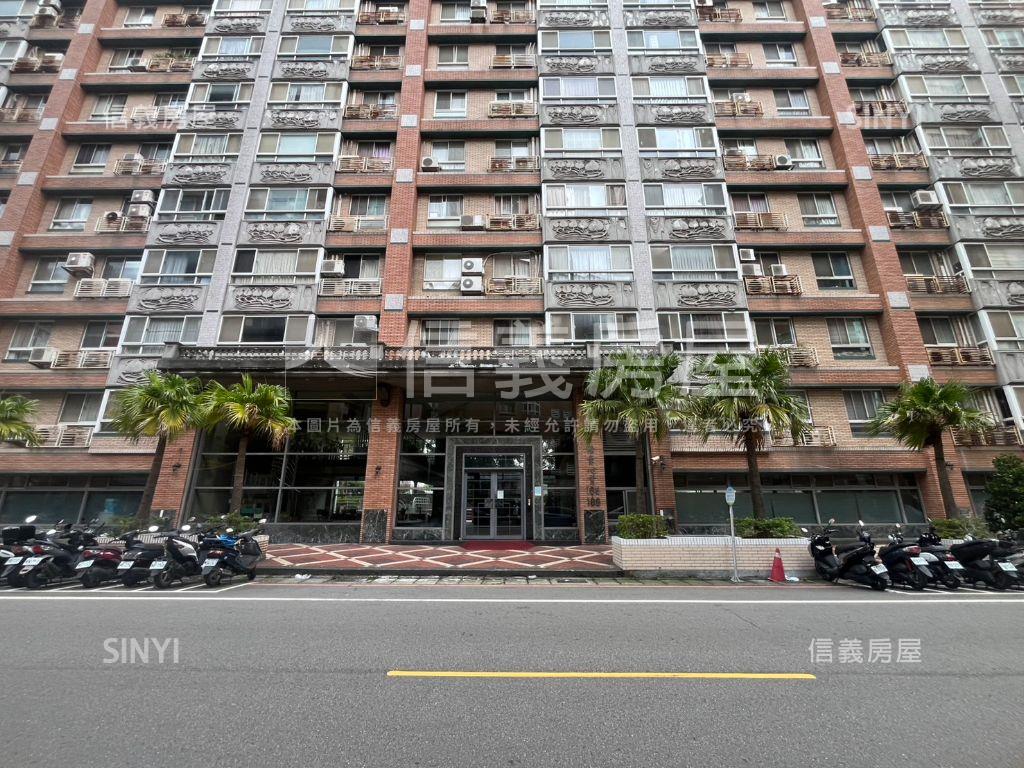 綠意心賞８樓三房平面車位房屋室內格局與周邊環境
