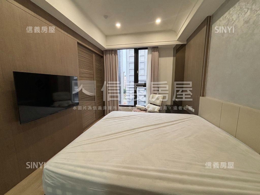 小檜溪美裝潢３房車位房屋室內格局與周邊環境