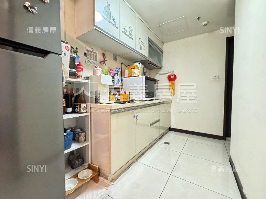 專任Ａ９活力城兩房車房屋室內格局與周邊環境