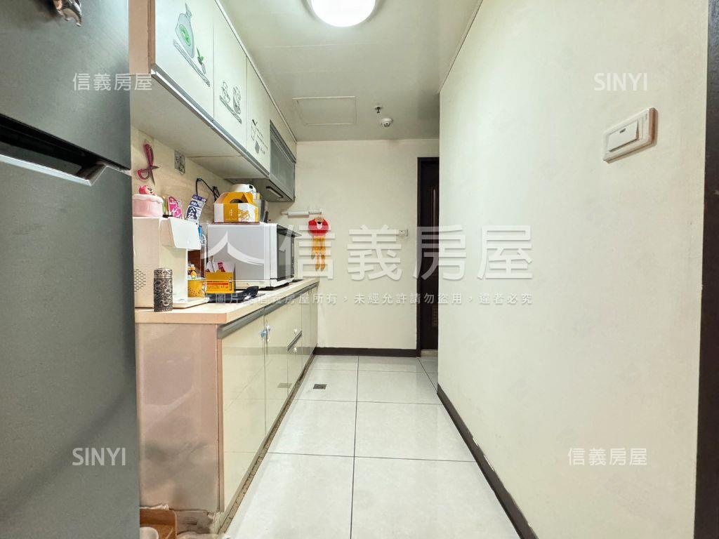 專任Ａ９活力城兩房車房屋室內格局與周邊環境