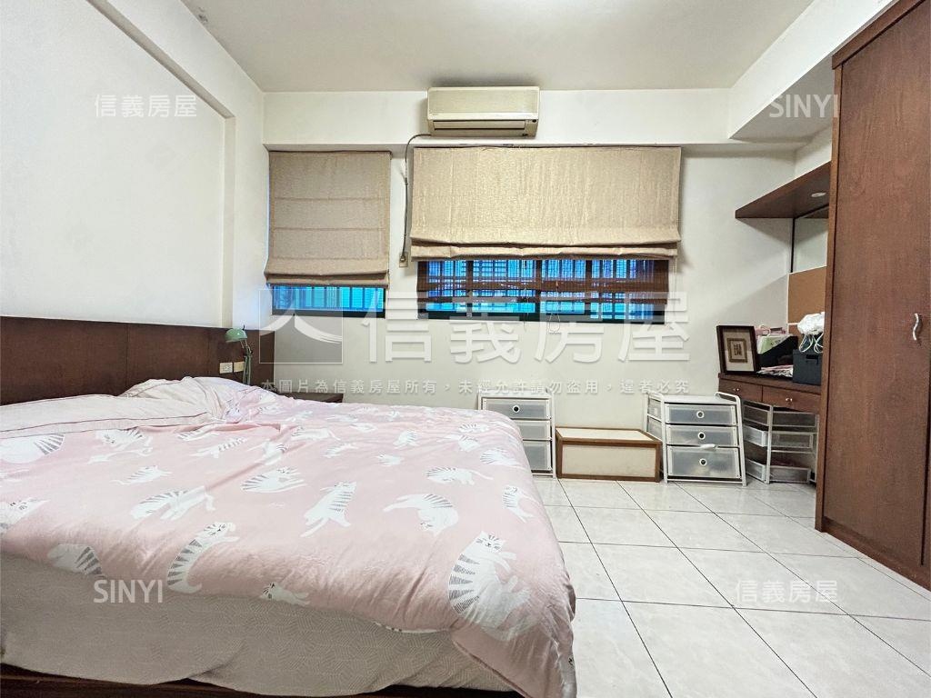 東區★專任★車位透天房屋室內格局與周邊環境