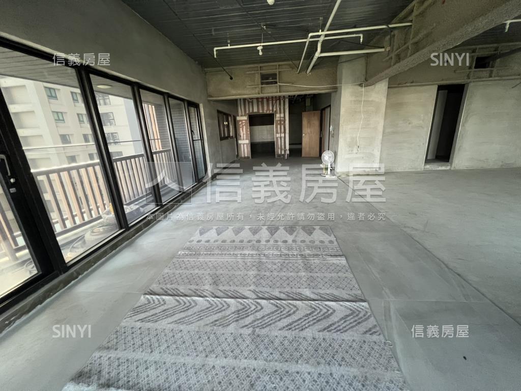 華人匯Ａ１－１３非毛胚房屋室內格局與周邊環境