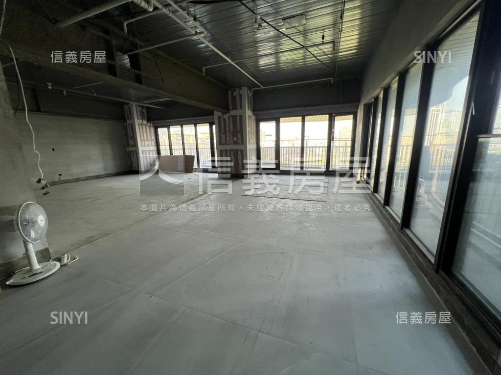 華人匯Ａ１－１３非毛胚房屋室內格局與周邊環境