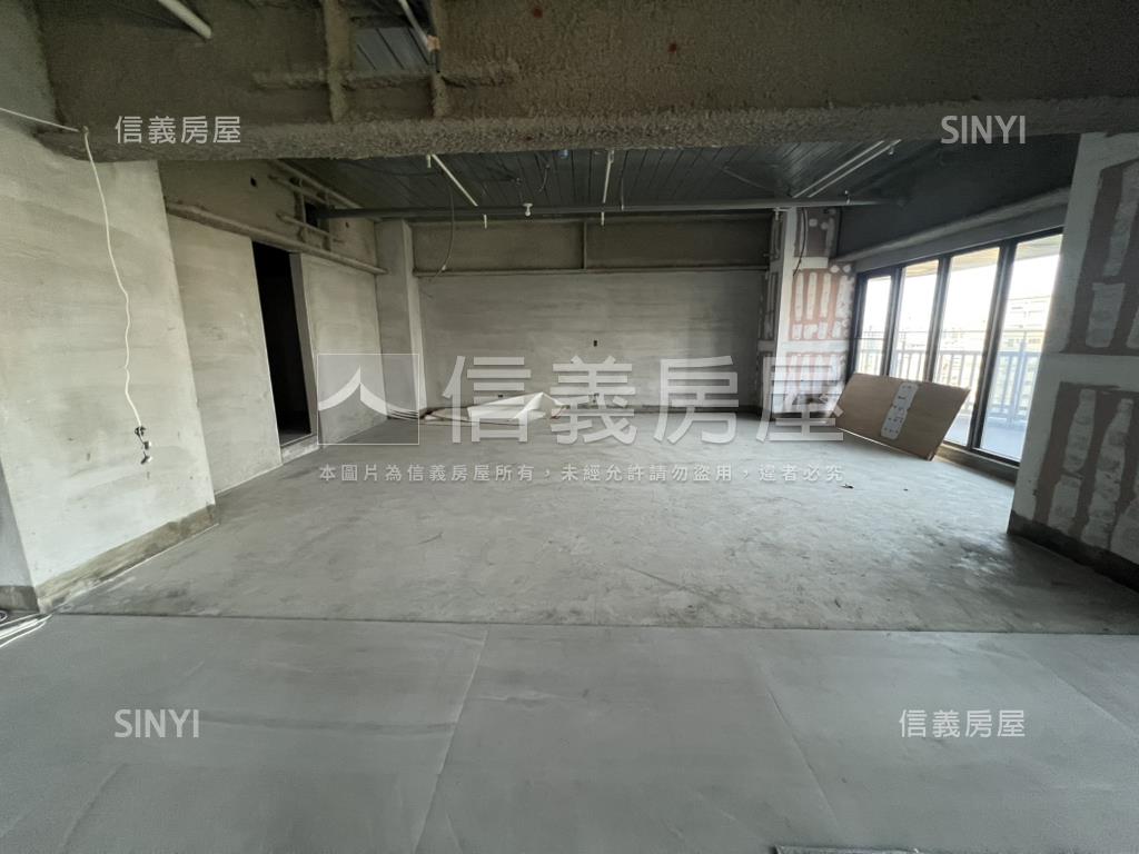 華人匯Ａ１－１３非毛胚房屋室內格局與周邊環境