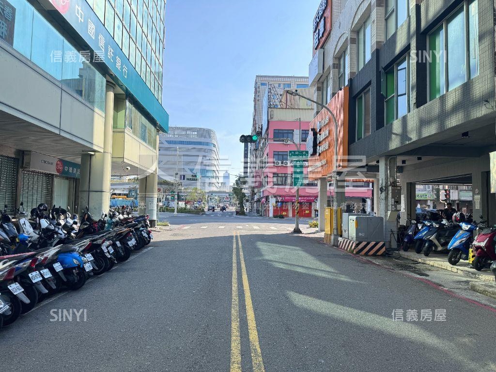 稀有近車站捷運正街透店房屋室內格局與周邊環境
