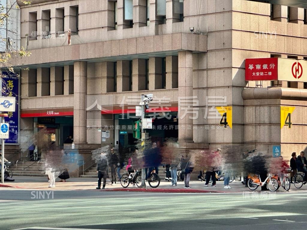 附中學區典範兩面採光套房房屋室內格局與周邊環境