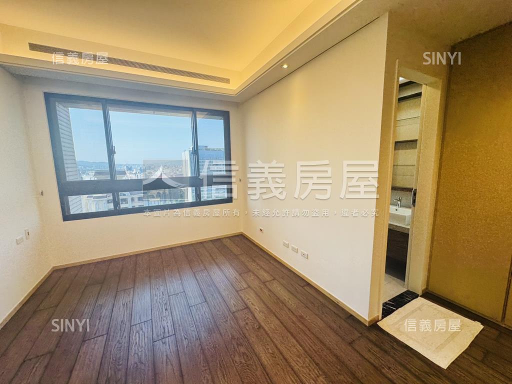 巴黎公園典藏三房雙車位房屋室內格局與周邊環境