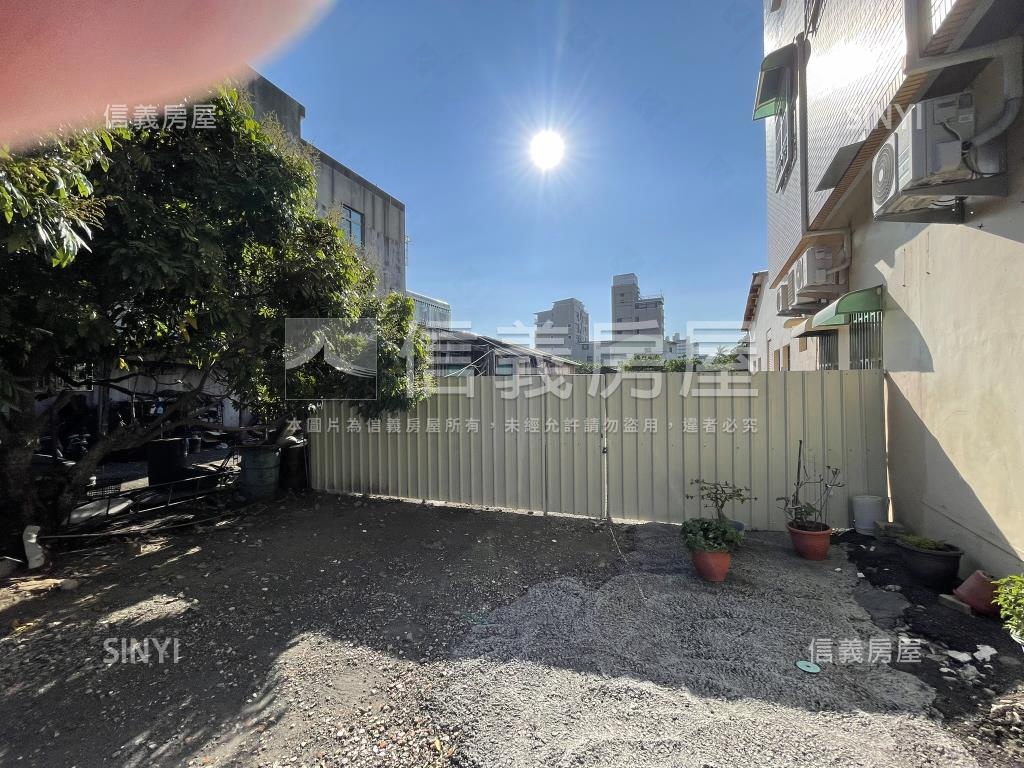 新營延平路百坪土地房屋室內格局與周邊環境
