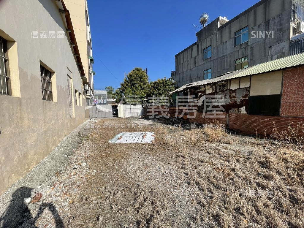 新營延平路百坪土地房屋室內格局與周邊環境