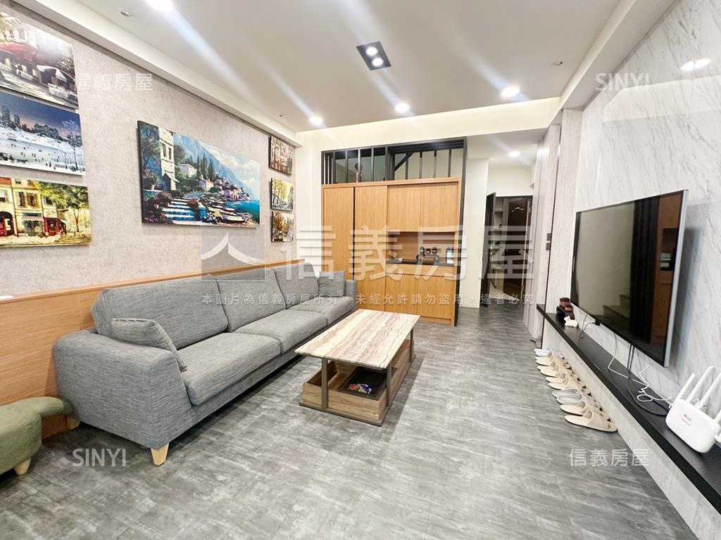 近建工清水模屋況佳美透房屋室內格局與周邊環境