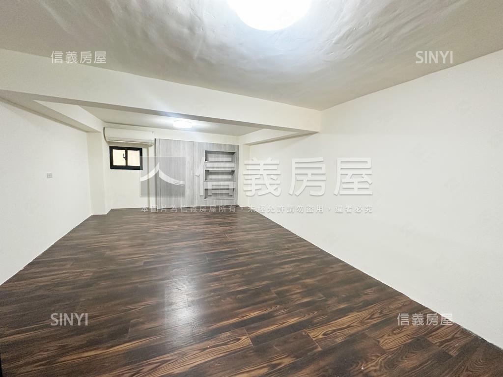 近建工清水模屋況佳美透房屋室內格局與周邊環境