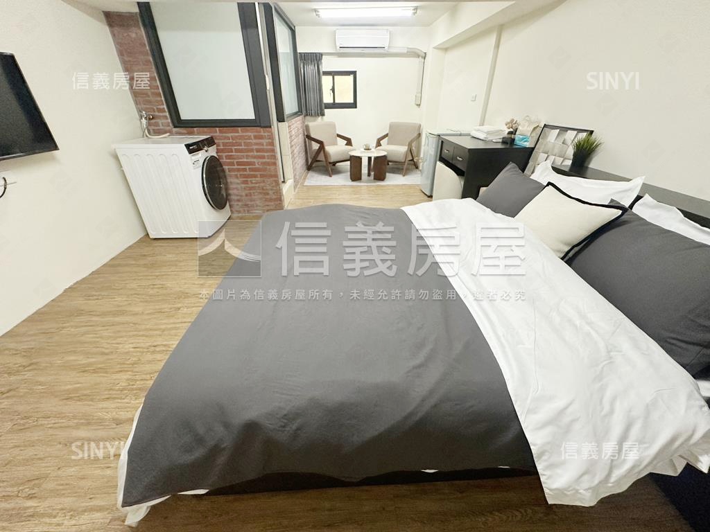 近建工清水模屋況佳美透房屋室內格局與周邊環境