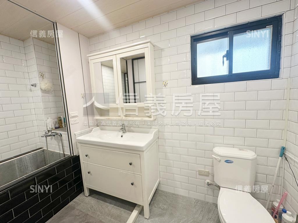 近建工清水模屋況佳美透房屋室內格局與周邊環境