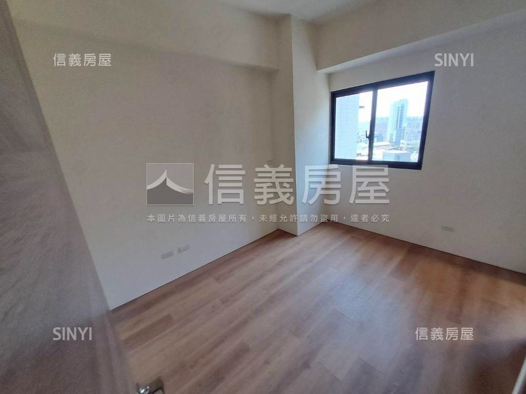 品自在河岸美屋房屋室內格局與周邊環境