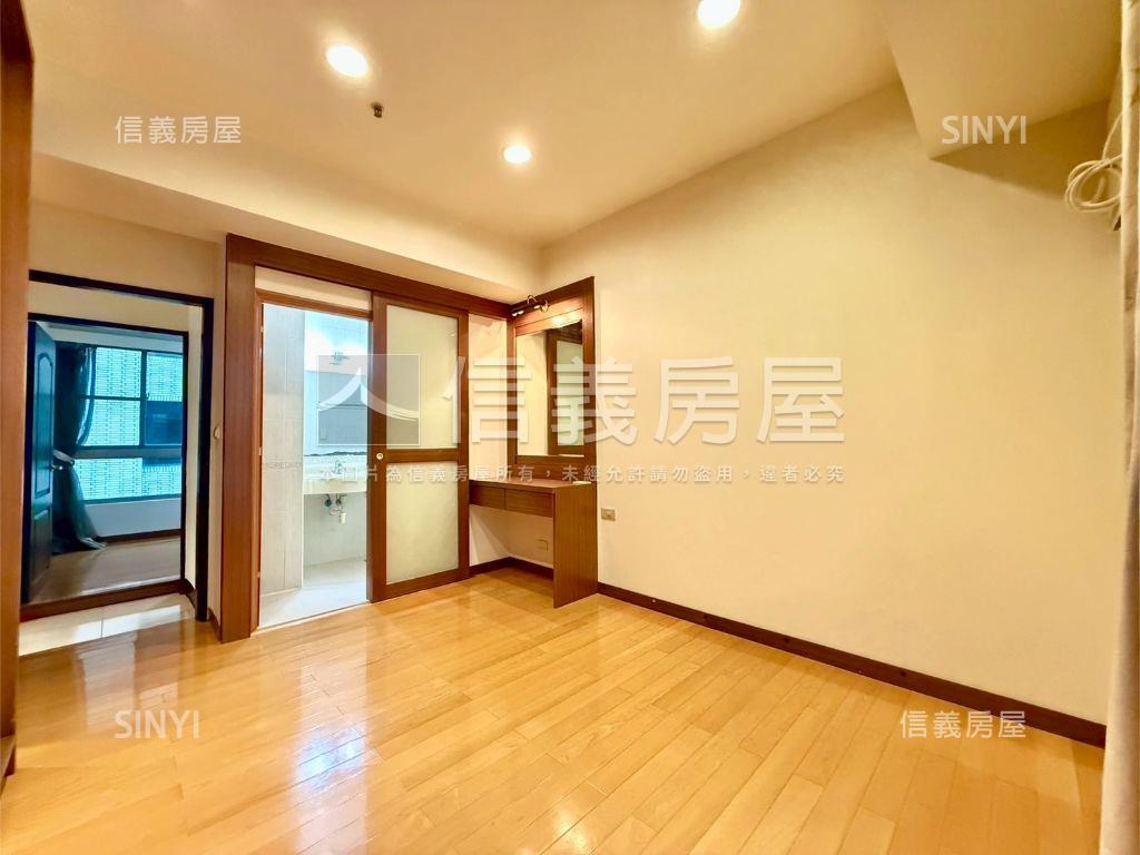 富國公園旁｜採光三房平車房屋室內格局與周邊環境
