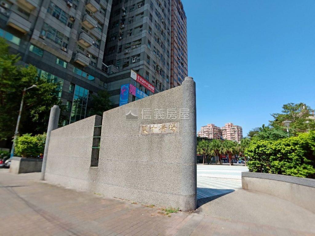 萬板路一樓屋況美免整理房屋室內格局與周邊環境