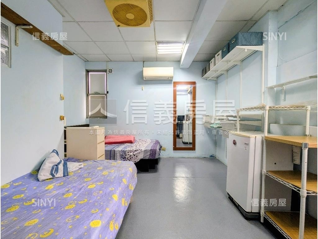 面迪卡儂邊間公寓房屋室內格局與周邊環境