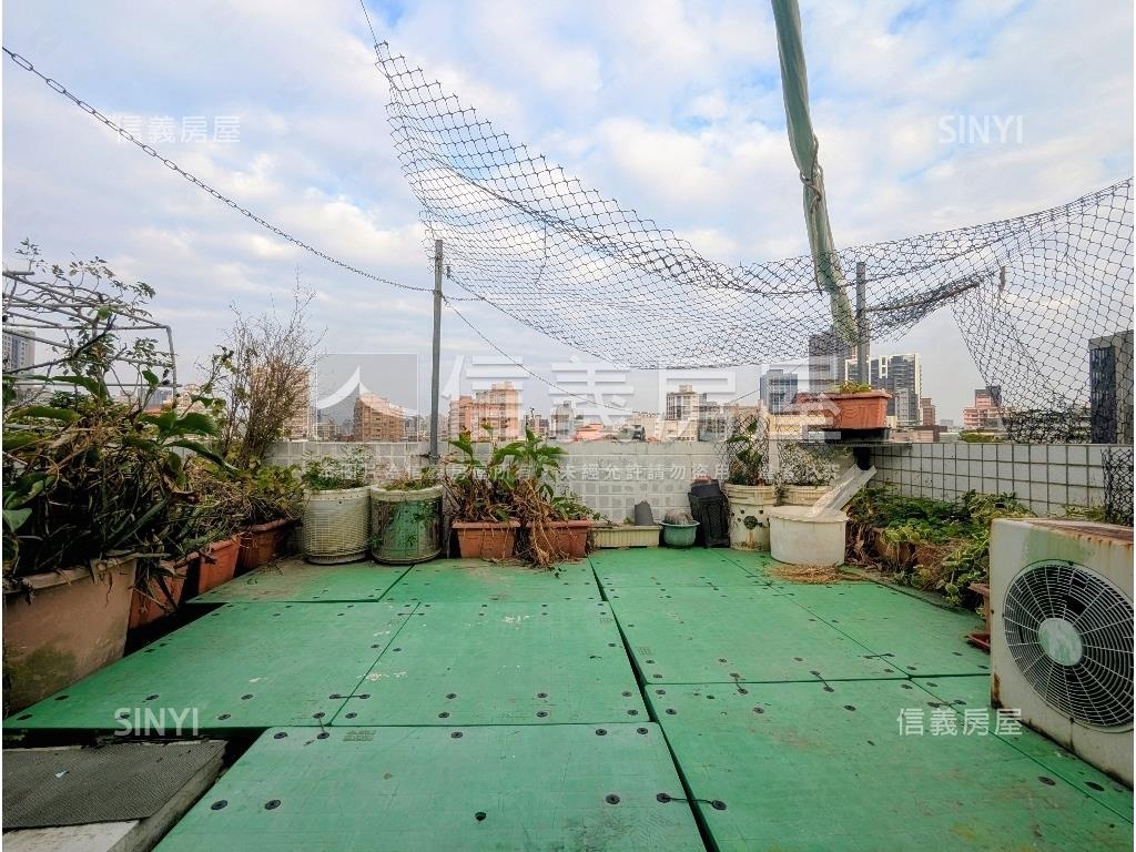 面迪卡儂邊間公寓房屋室內格局與周邊環境