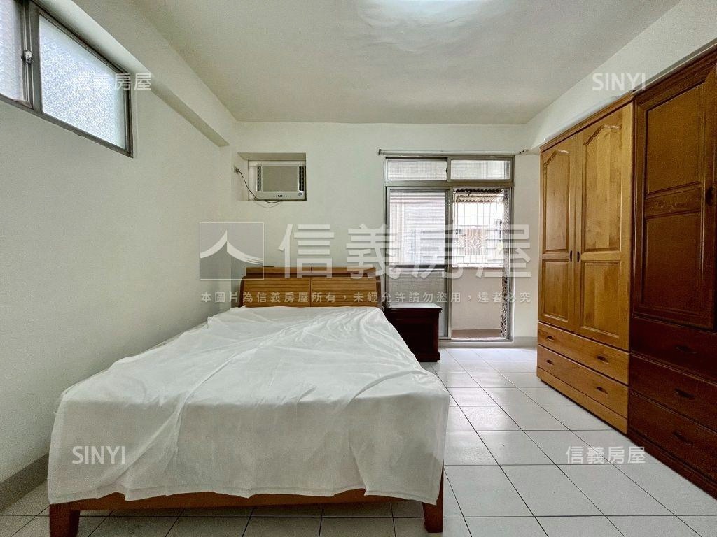 德賢商圈稀有邊間二樓公寓房屋室內格局與周邊環境