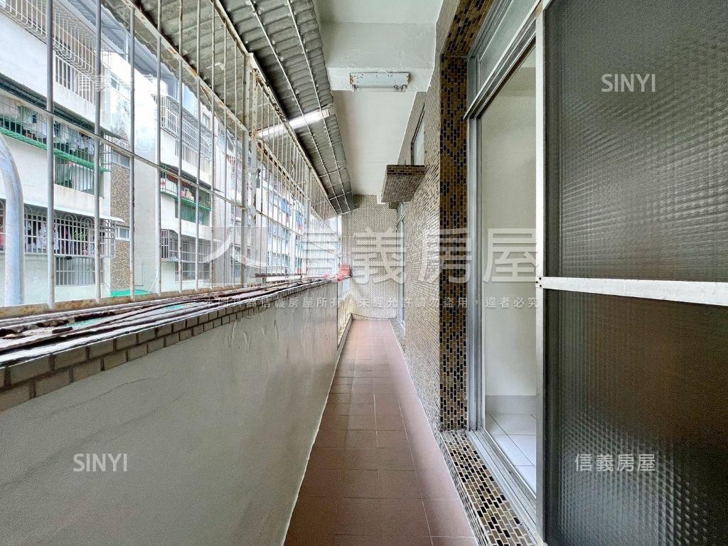 德賢商圈稀有邊間二樓公寓房屋室內格局與周邊環境