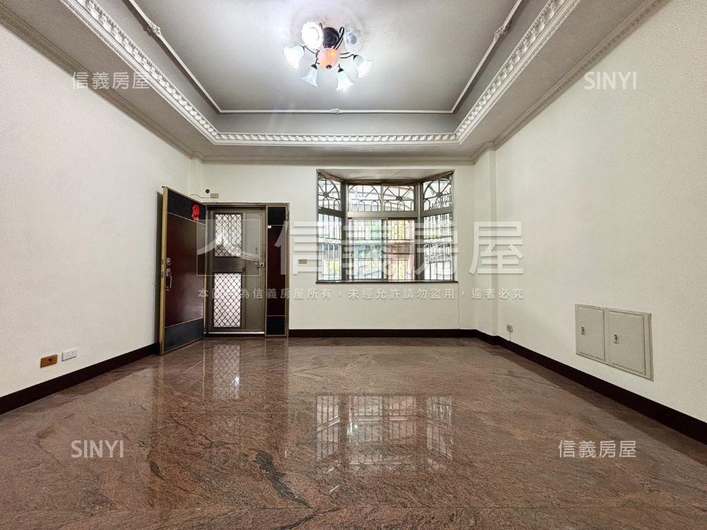 東區｜傳統格局｜獨棟車墅房屋室內格局與周邊環境