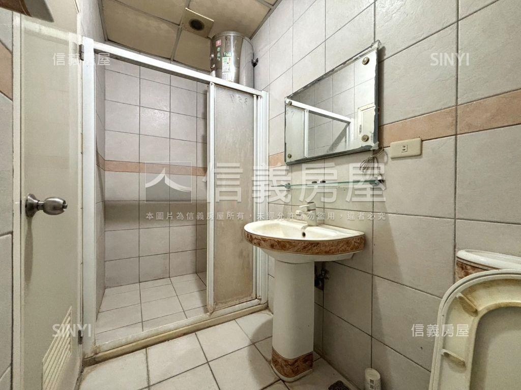 東區｜傳統格局｜獨棟車墅房屋室內格局與周邊環境