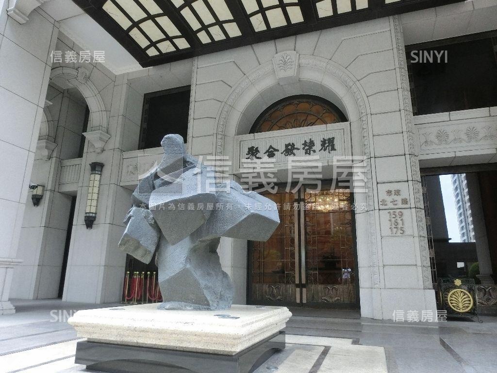 聚合發榮耀前棟美裝潢房屋室內格局與周邊環境