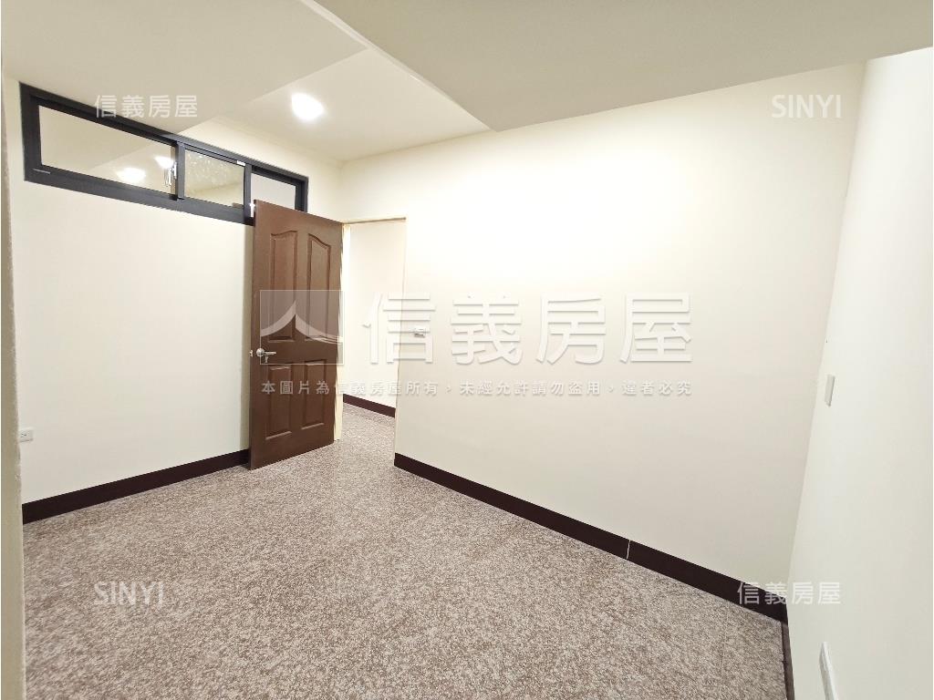 楊新路水美國小透天房屋室內格局與周邊環境