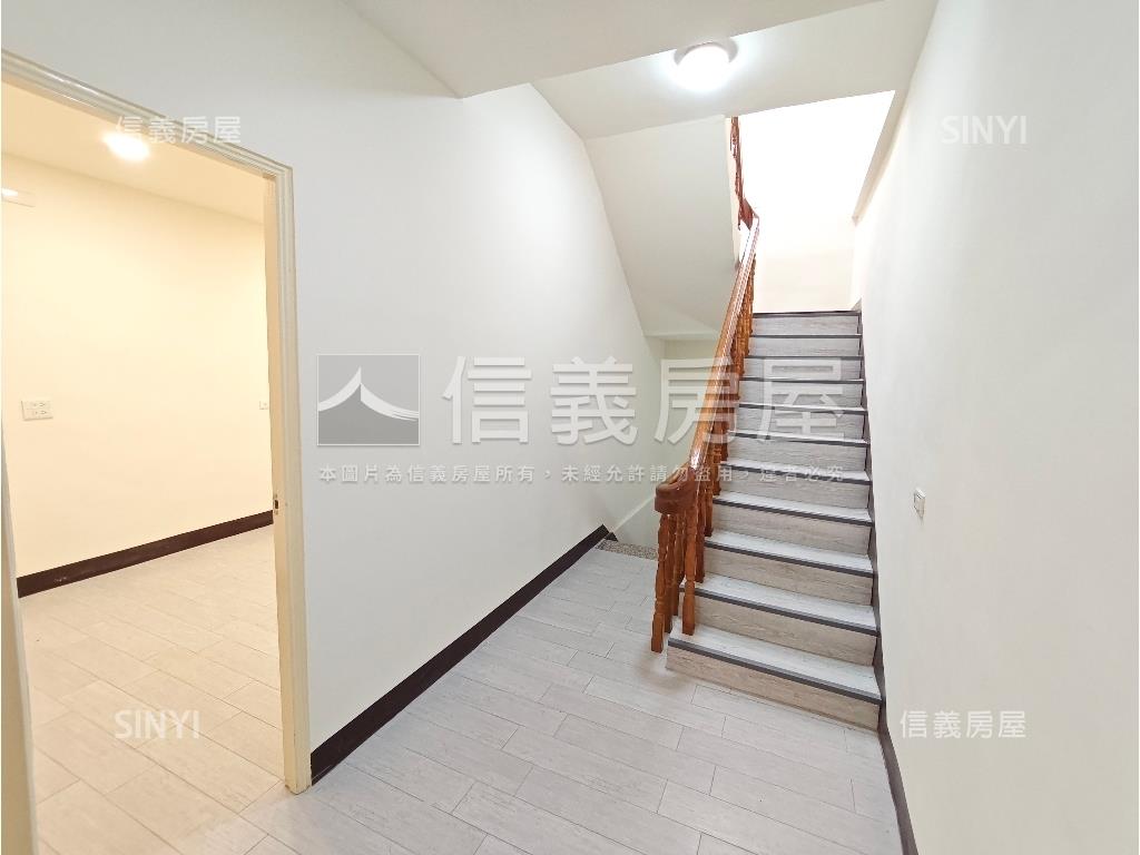 楊新路水美國小透天房屋室內格局與周邊環境