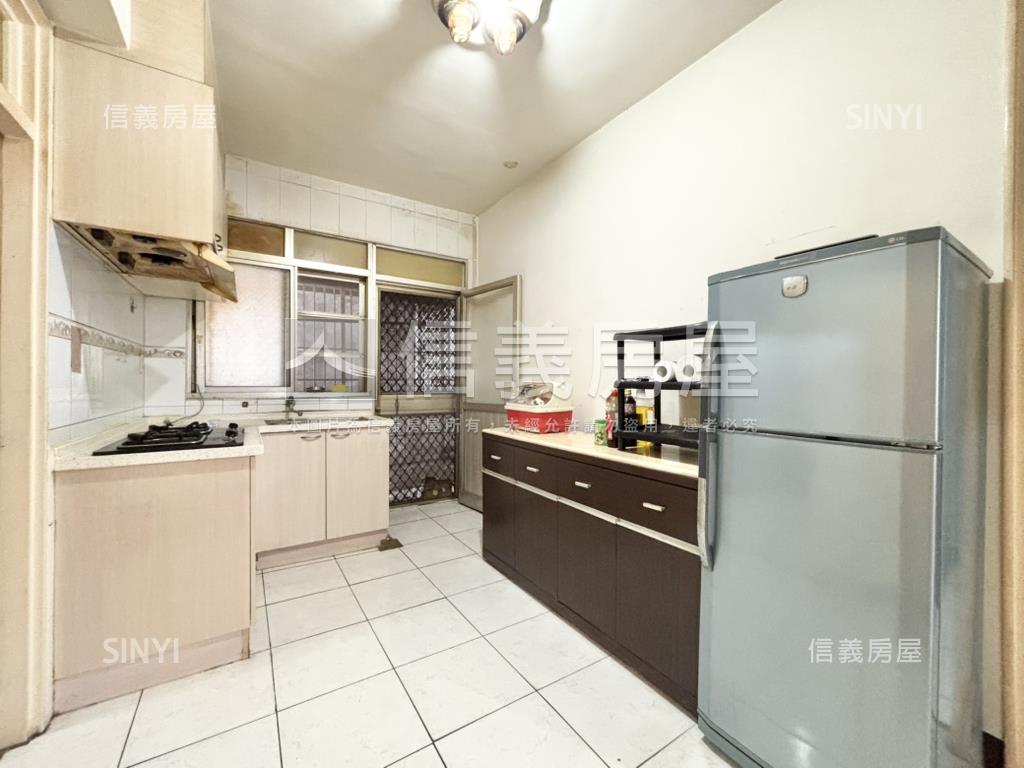 文心中清寬敞三房美寓房屋室內格局與周邊環境