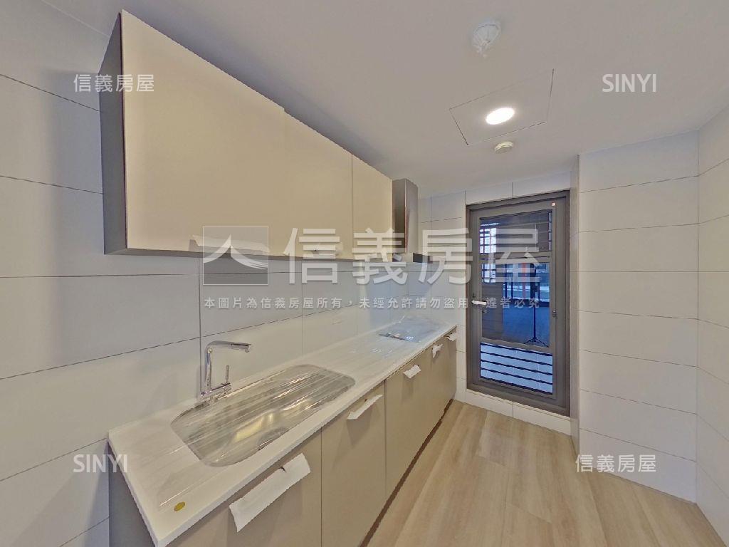 大隱於市昭揚全新落成宅邸房屋室內格局與周邊環境