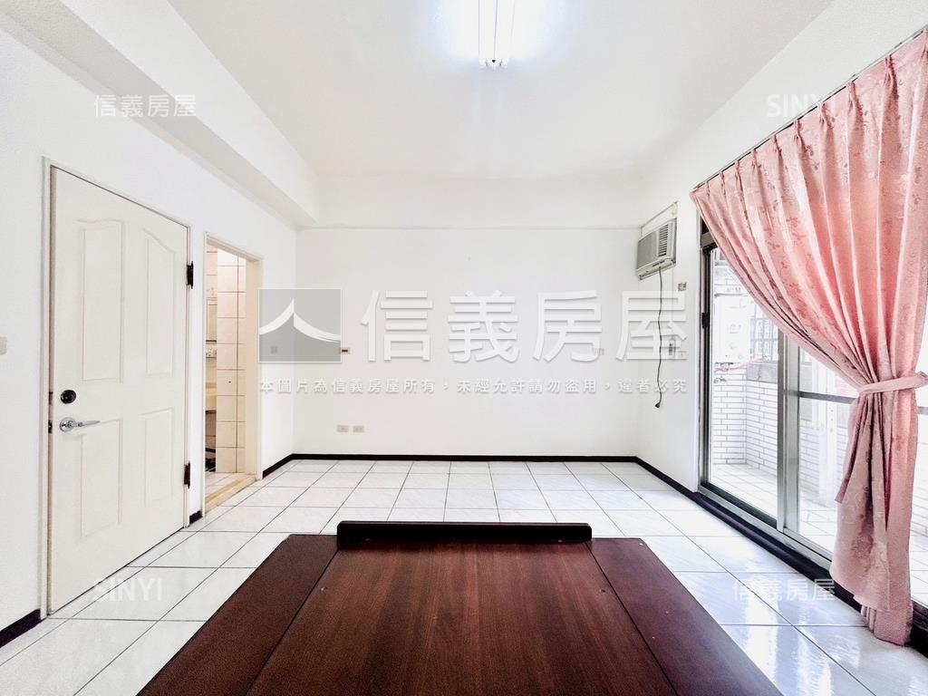 近秋紅谷珍稀獨棟透店房屋室內格局與周邊環境