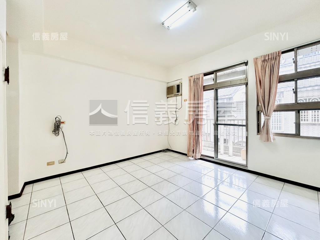 近秋紅谷珍稀獨棟透店房屋室內格局與周邊環境