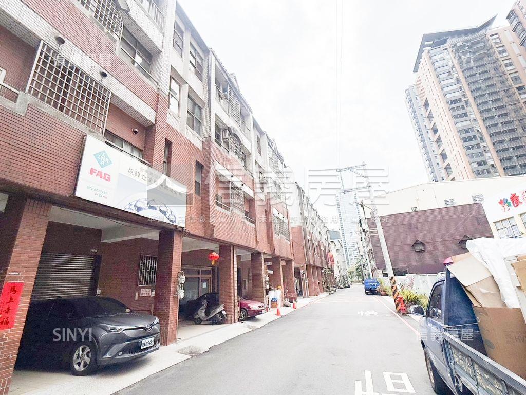 近秋紅谷珍稀獨棟透店房屋室內格局與周邊環境