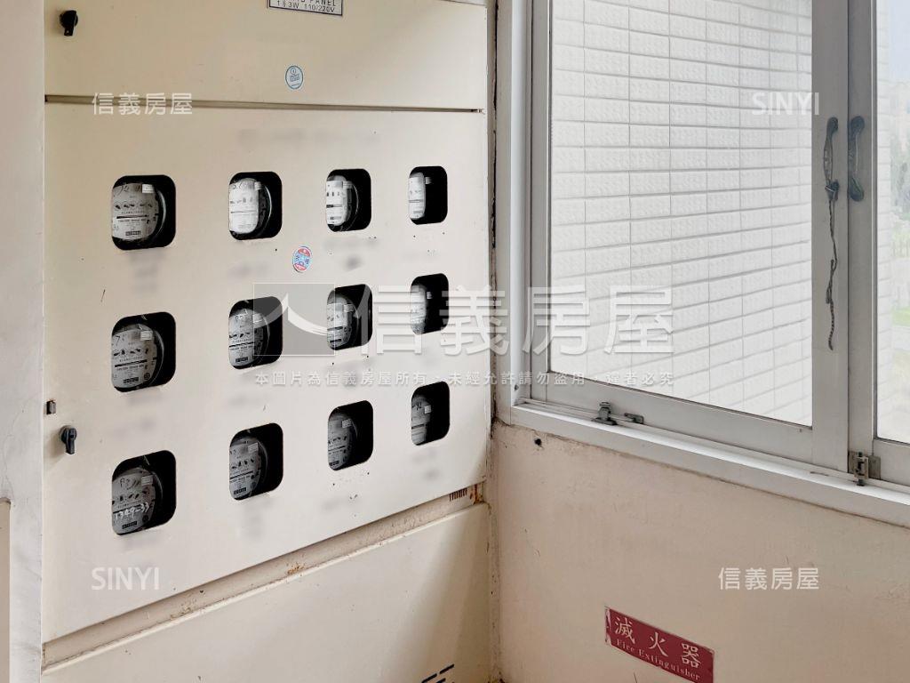 高大５８學園套房ＩＩＩ房屋室內格局與周邊環境