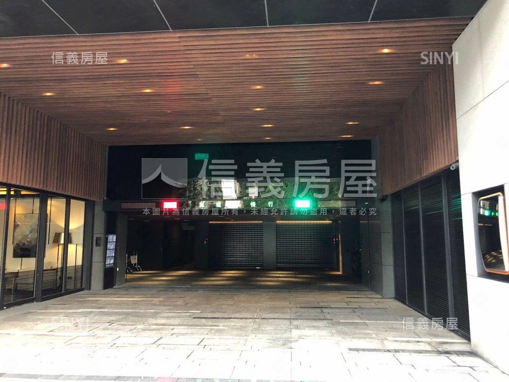 冠德美妝高樓朝南兩房房屋室內格局與周邊環境