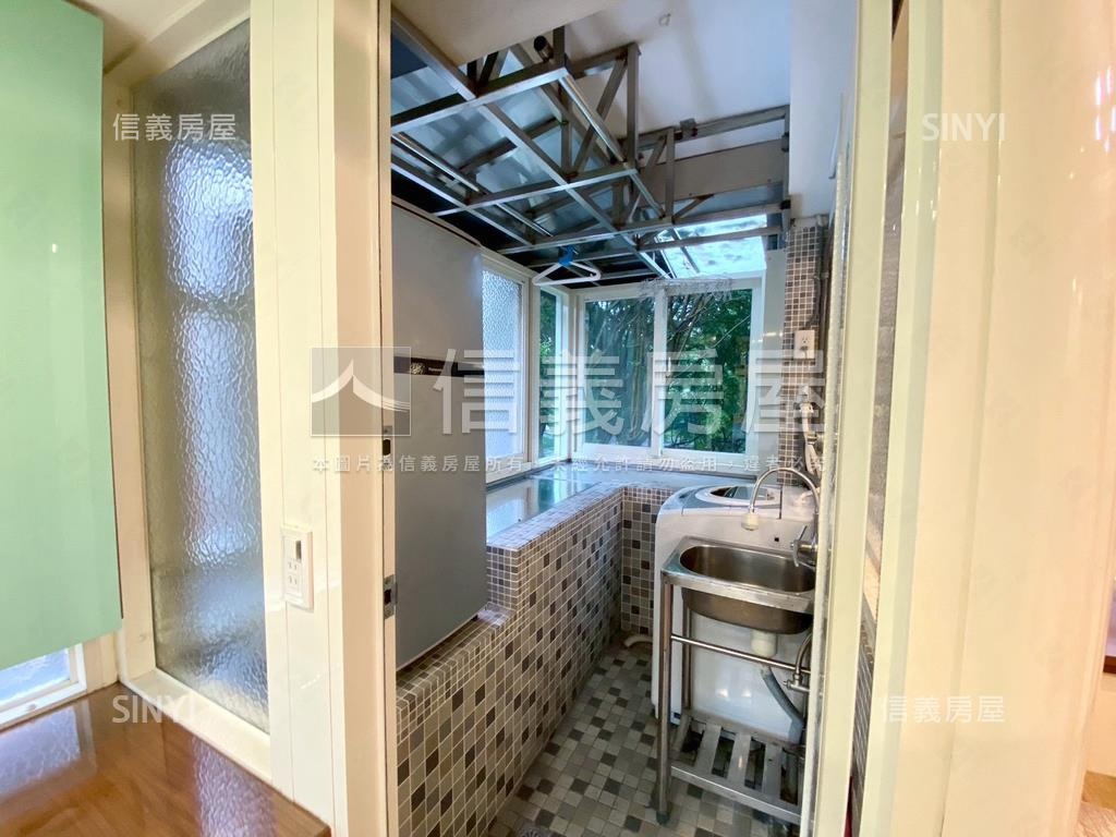 專任內湖區收租四套房公寓房屋室內格局與周邊環境