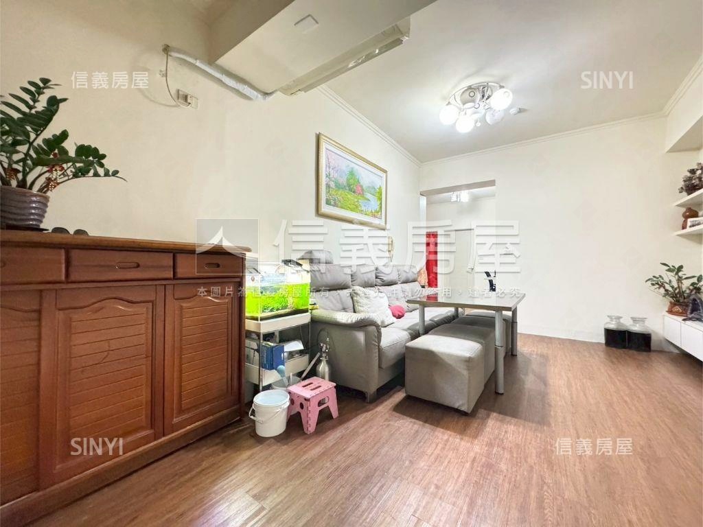 捷運旁溫馨四房華廈房屋室內格局與周邊環境