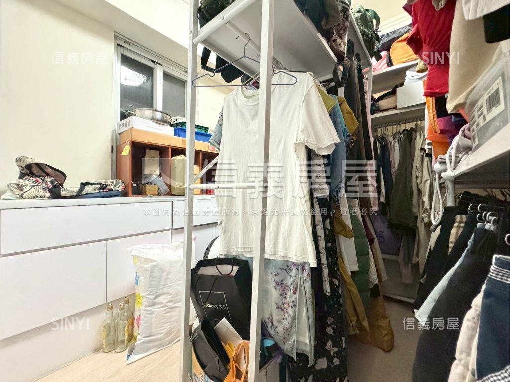 捷運旁溫馨四房華廈房屋室內格局與周邊環境