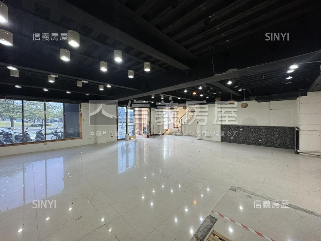 愛河景觀首排三角窗收租店房屋室內格局與周邊環境