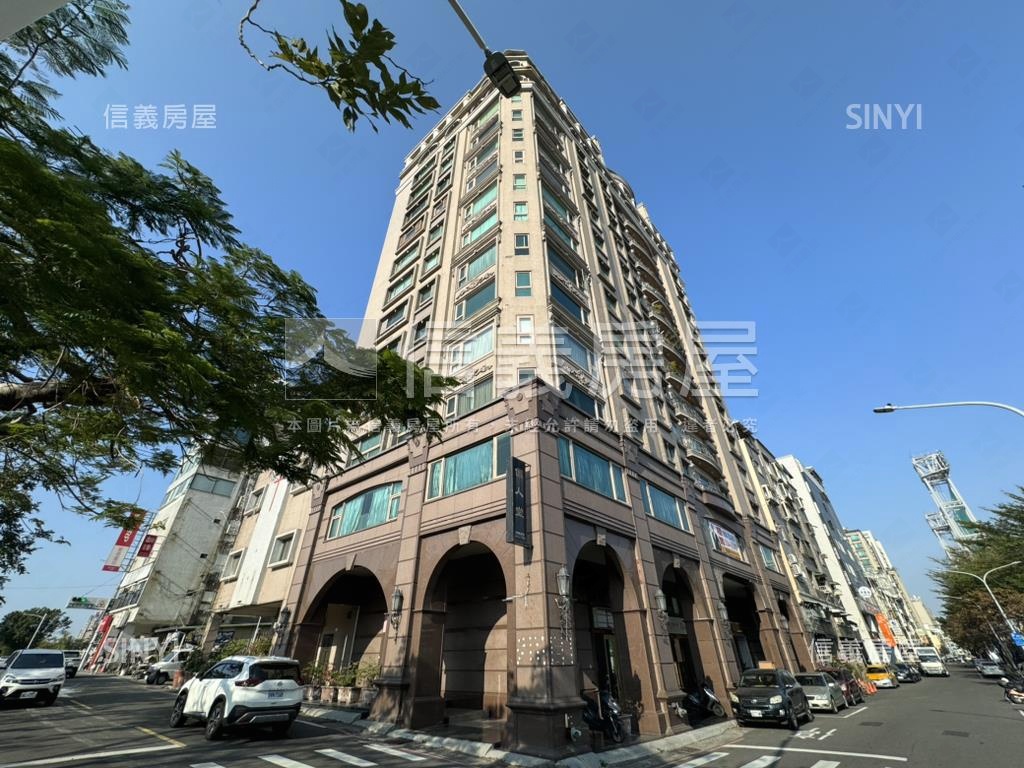 愛河景觀首排三角窗收租店房屋室內格局與周邊環境