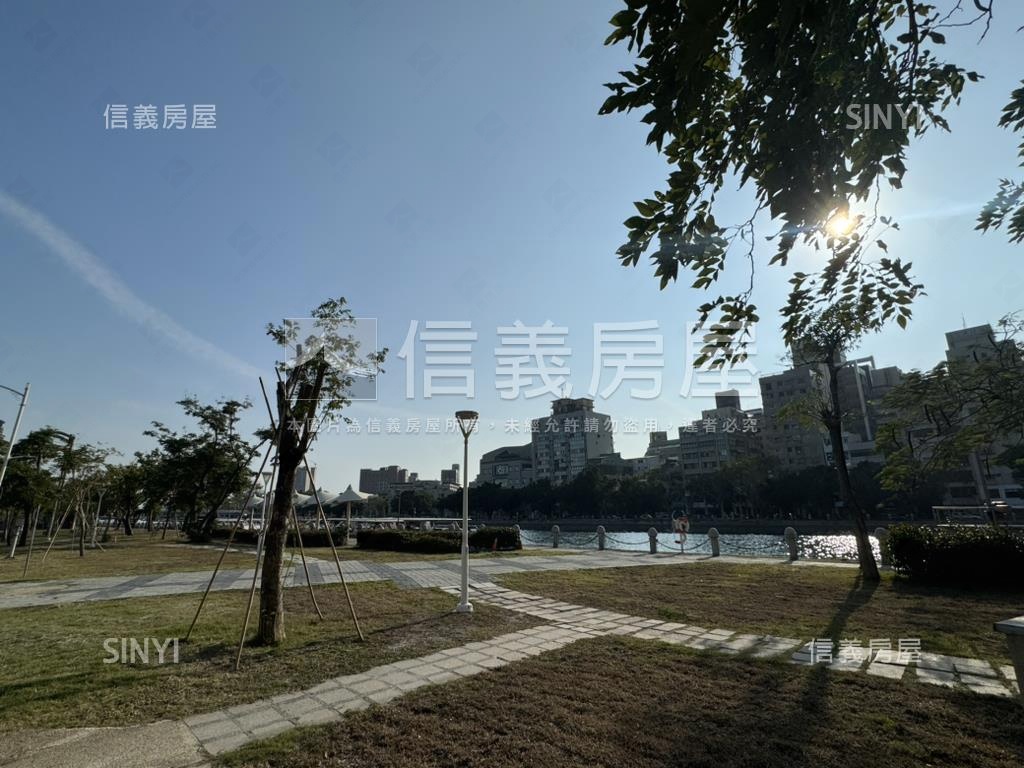 愛河景觀首排三角窗收租店房屋室內格局與周邊環境