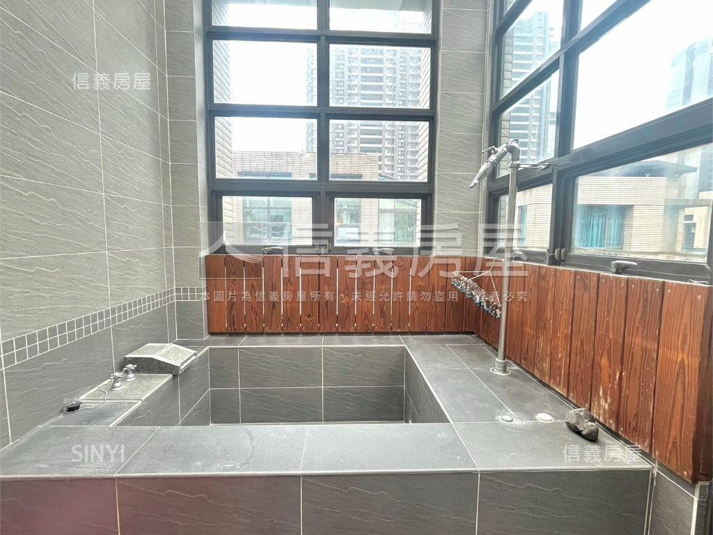 藝墅村大面寬透天房屋室內格局與周邊環境