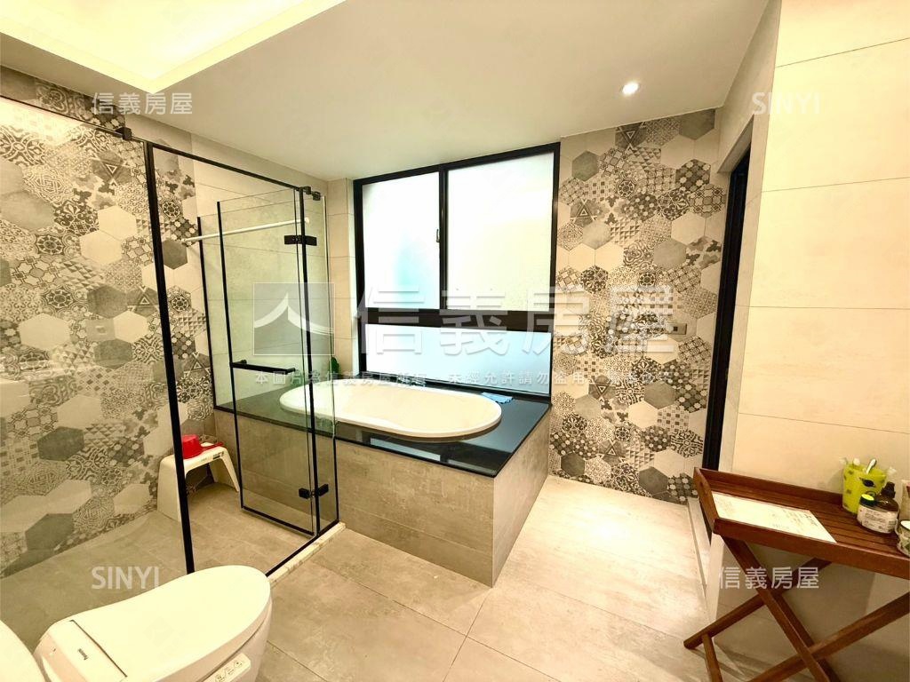 藝墅村大面寬透天房屋室內格局與周邊環境