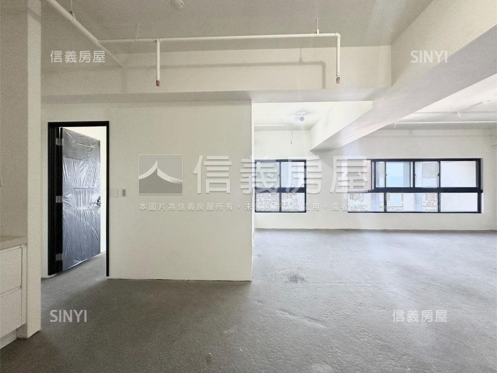 吉美一品凌空２４房屋室內格局與周邊環境