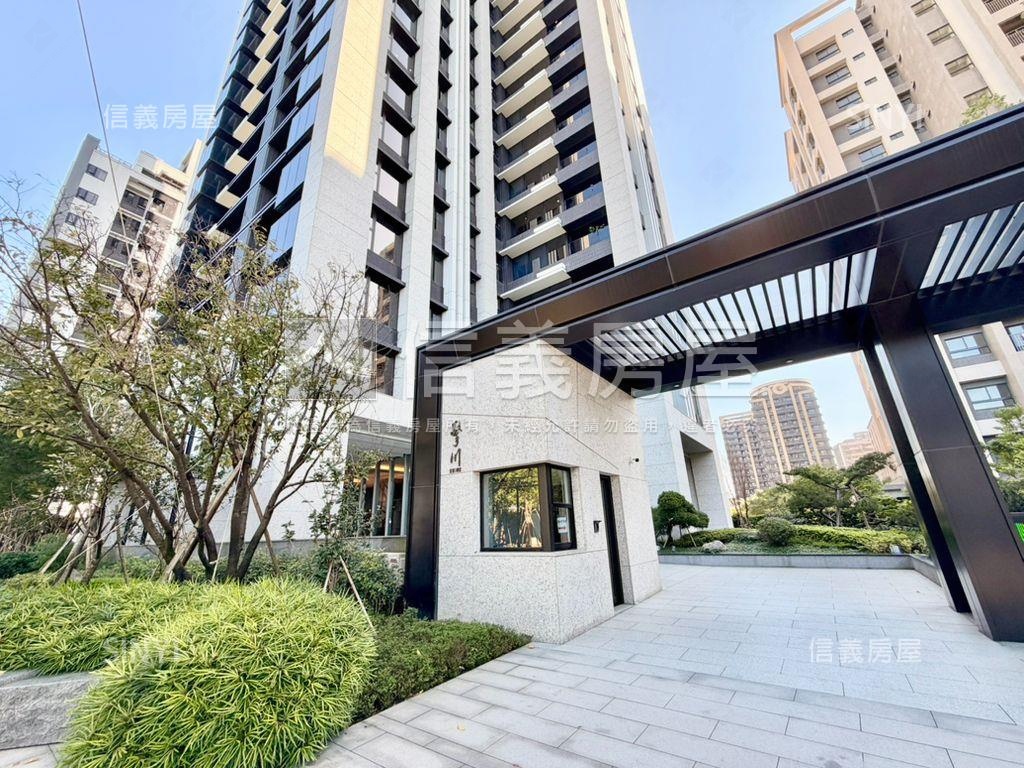 榮群擎川帝王景觀雙車位房屋室內格局與周邊環境