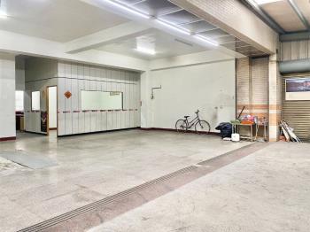 震後獨棟透天約１１米面寬