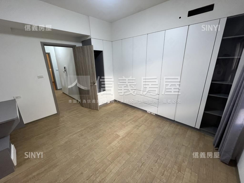 悟實壹章裝潢戶房屋室內格局與周邊環境
